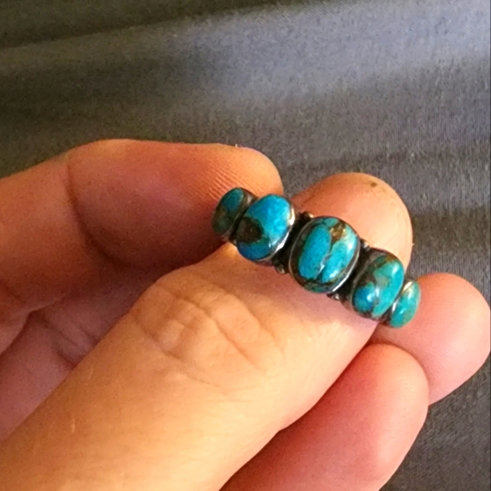 Ring - Picture 4 of 5
